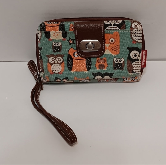 UNIONBAY Other - UNIONBAY Owl Print Wallet - Green and Brown